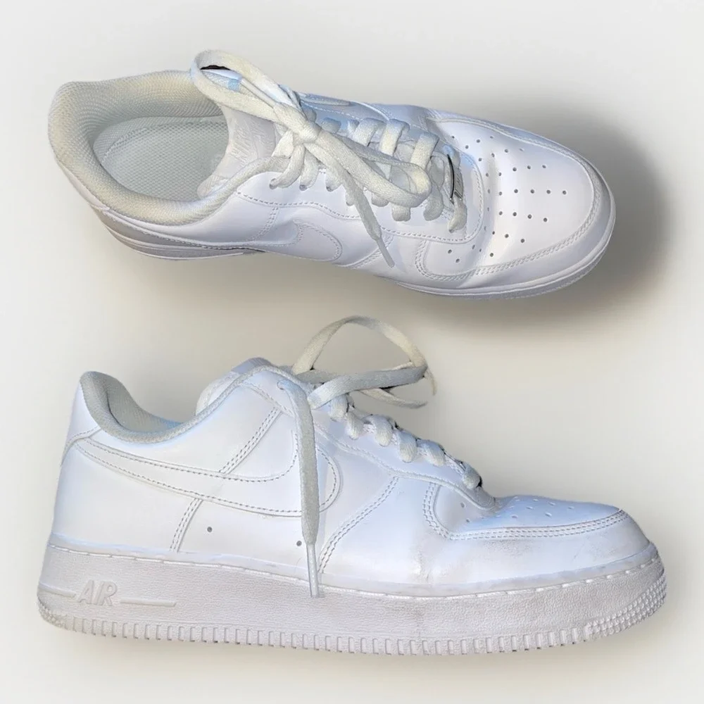 Nike Air Force 1 Low Top Sneakers Mens 8.5 White Shoes CW2288-111